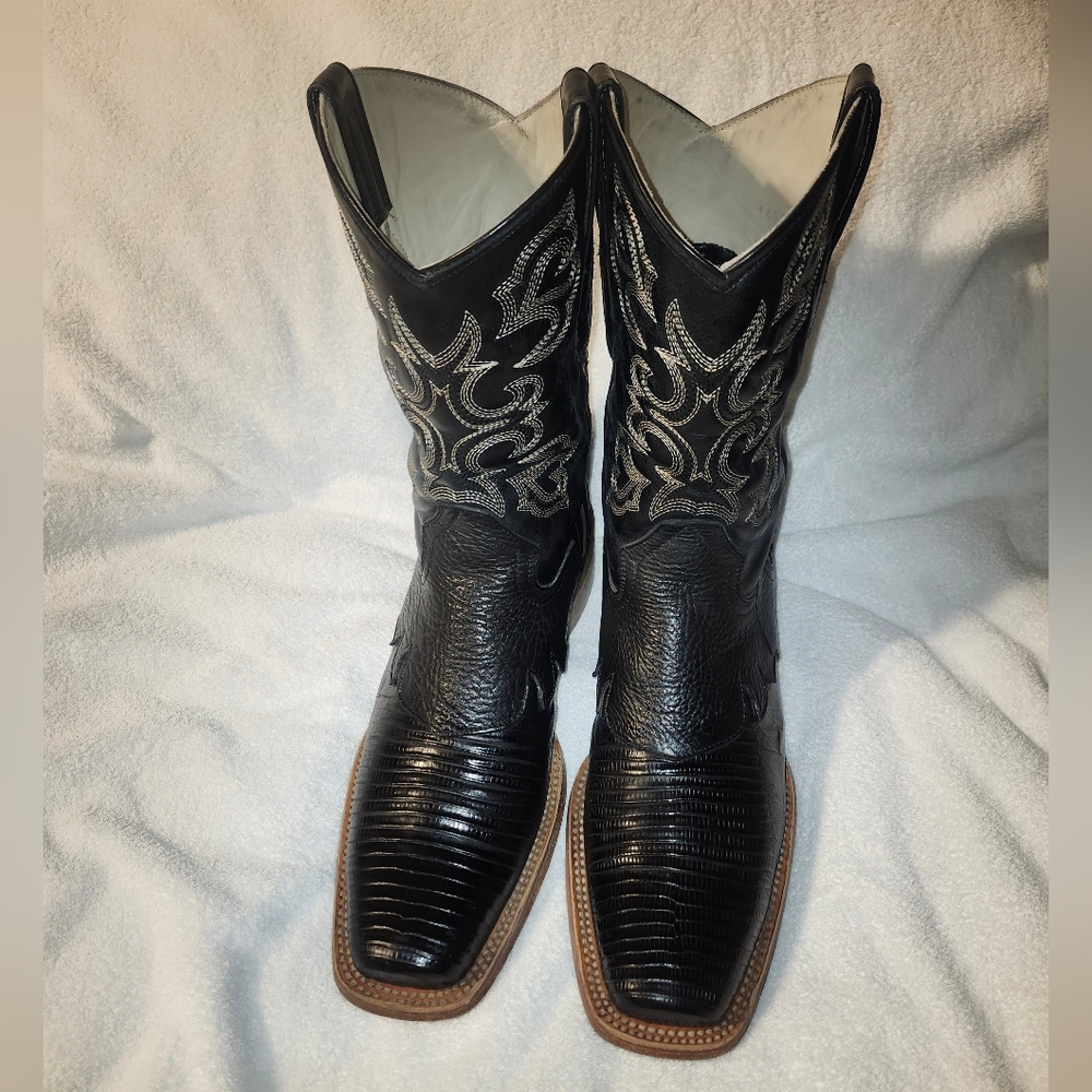 J.B Dillon size 10D